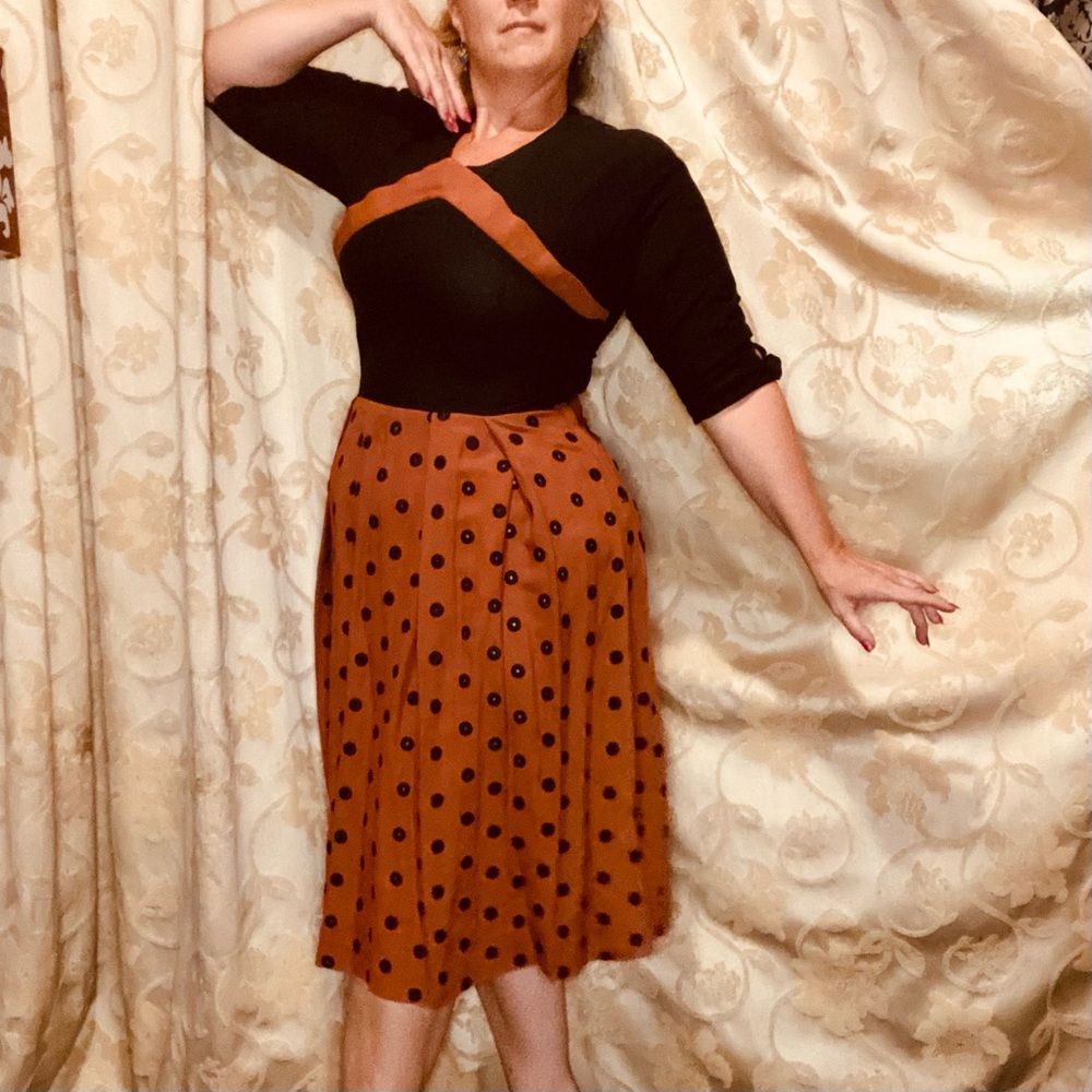 True vintage 1940’s Black/Rust crepe dress RARE larger size! 16